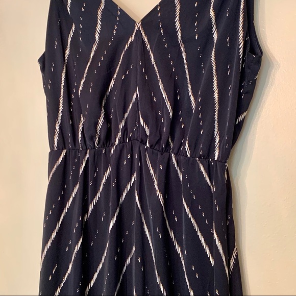 CLOSING SALE! 
🎉HP!!🎉 NWT H&M | Long V-Neck Blue Dress - Picture 4 of 7